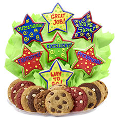 Be a super friend and give your co-worker or staff a phenomenal surprise! This fantastic BouTray&trade; is a great way to show your appreciation for a job well done. You can acknowledge someone�s excellent work any day of the week!
